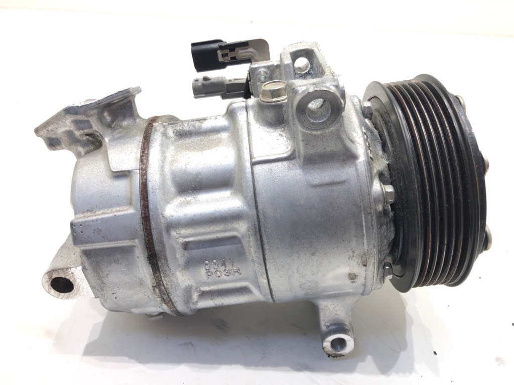 [STARK-609463] Compresor de aire acondicionado Renault Captur II 2020-2022 TCe 140