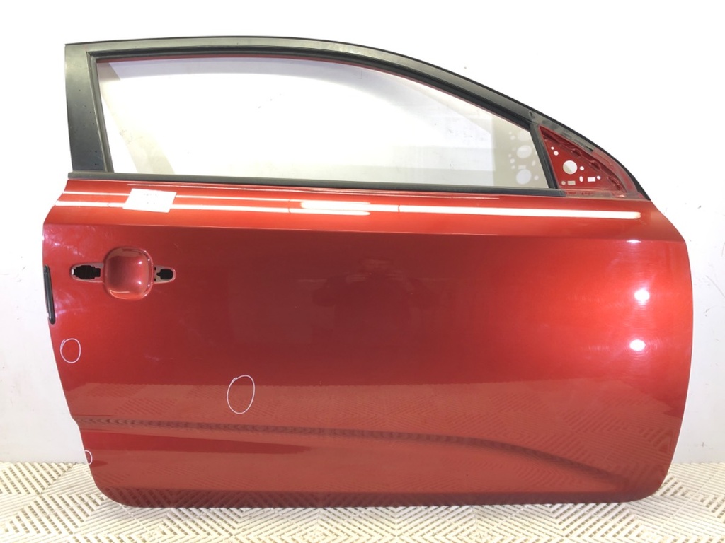 [STARK-643730] Puerta delantera derecha KIA CEE'D liftback (ED) 1.6 93 kW 2006-2012
