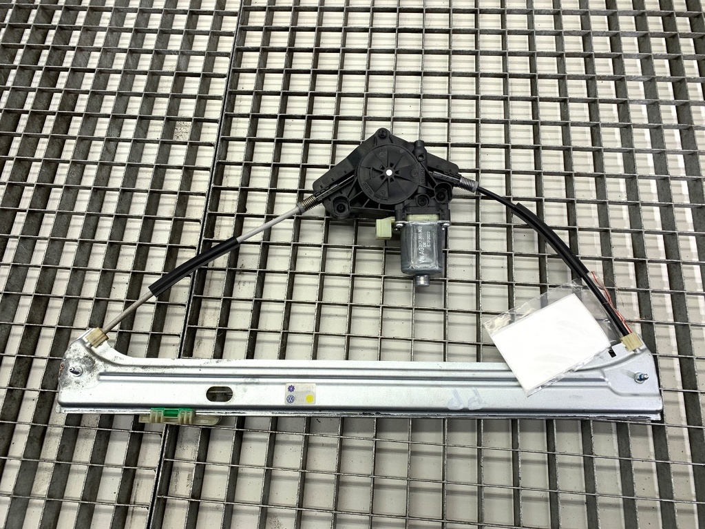 [STARK-681049] Elevador de ventanilla delantero derecho VW Caddy V 2020-2022