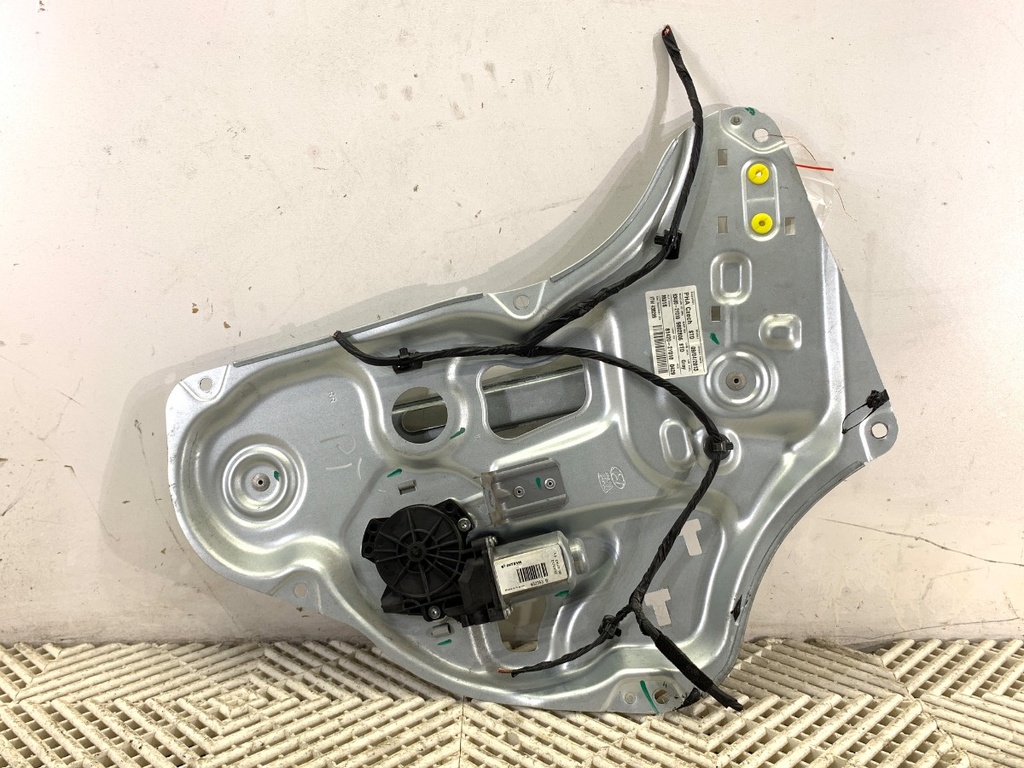 [STARK-698647] Elevalunas trasero derecho HYUNDAI ix35 (LM, EL, ELH) 2009-2022