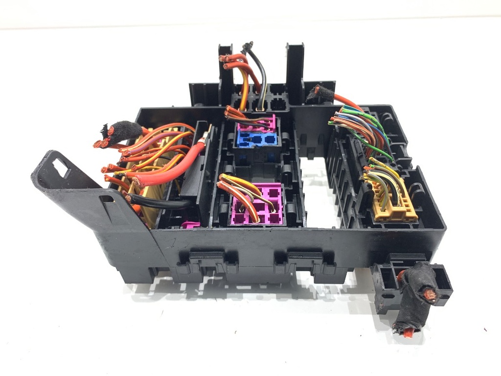 [STARK-708933] Caja de fusibles Porsche Panamera (970) 2009-2017