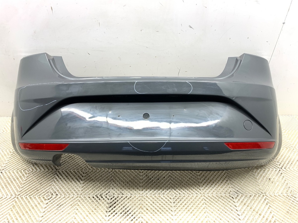 [STARK-712483] Parachoques trasero SEAT Leon (1P1) 2005-2013