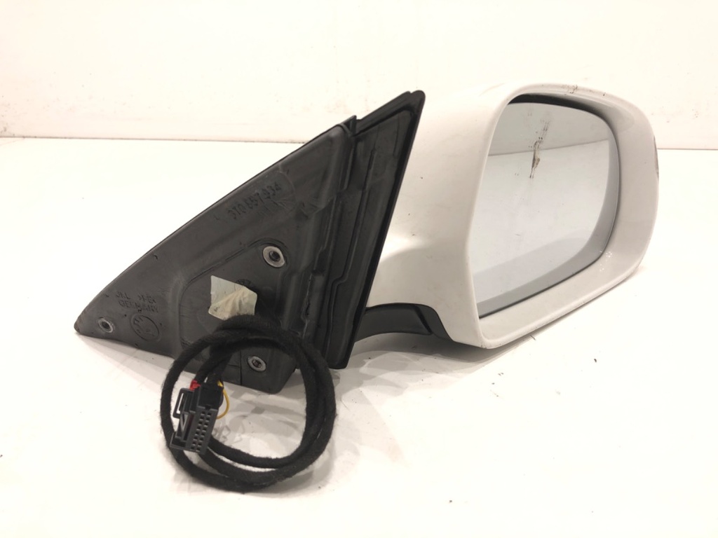[STARK-731033] Retrovisor derecho SKODA Superb II Kombi (3T5) 2.0 TDI 16V 103 kW 2009-2015
