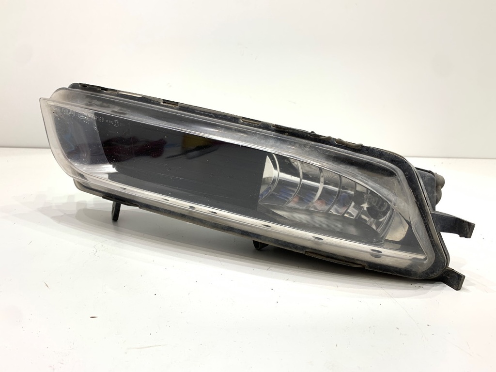 [STARK-794970] Faros delanteros izquierdos halógenos VW CC B7 (358) 2011-2016