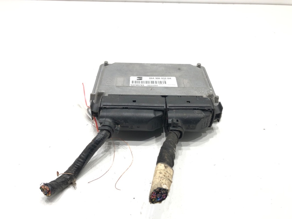 [STARK-823021] Centralita motor SEAT ALTEA (5P1) 1.6 75 kW 06A906033DA