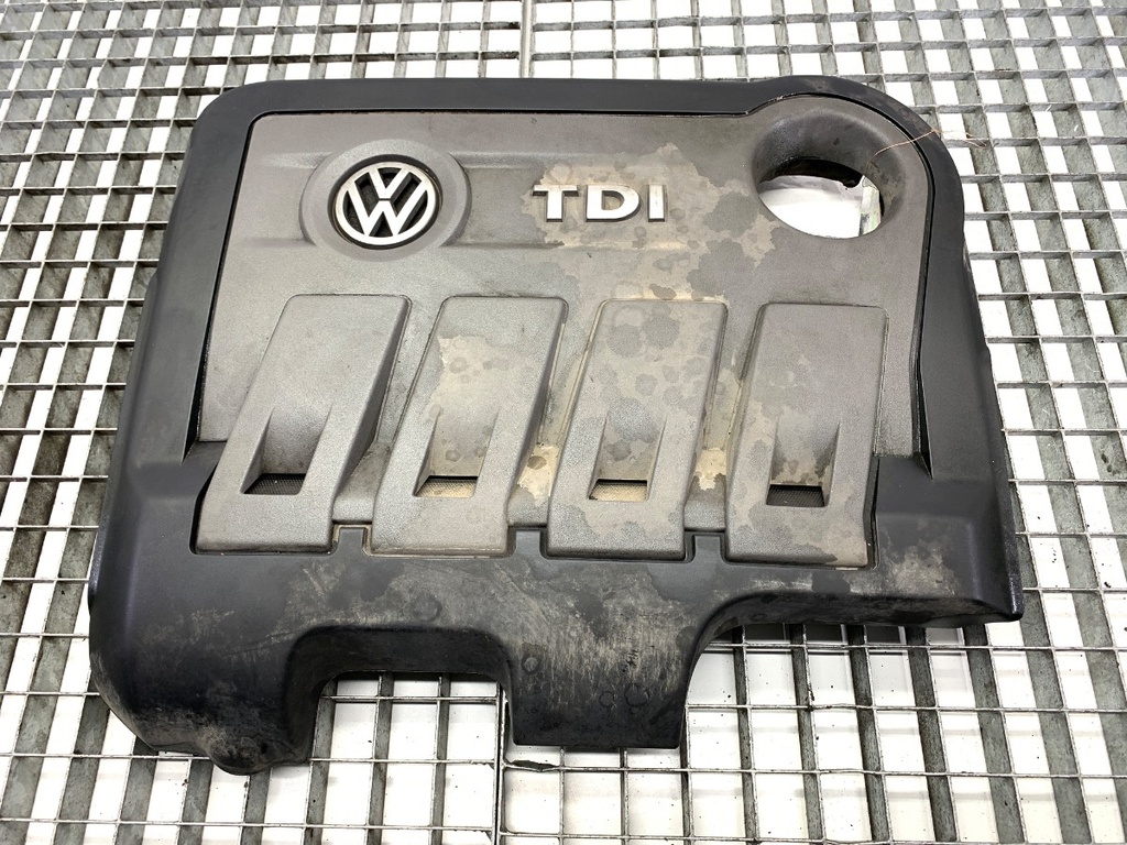 [STARK-823105] Cubierta de motor VW Passat B7 (362) 2.0 TDI 2010-2015