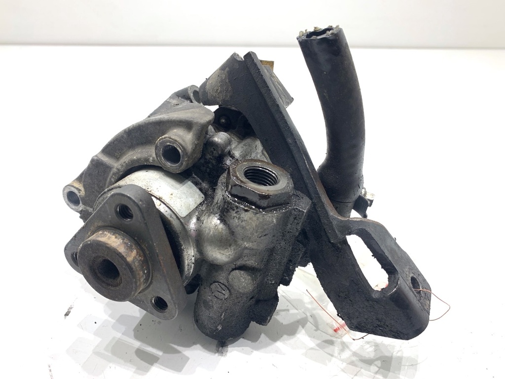 [STARK-824120] Bomba de dirección asistida AUDI A6 C6 (4F2) 3.2 FSI 188 kW 2004-2011