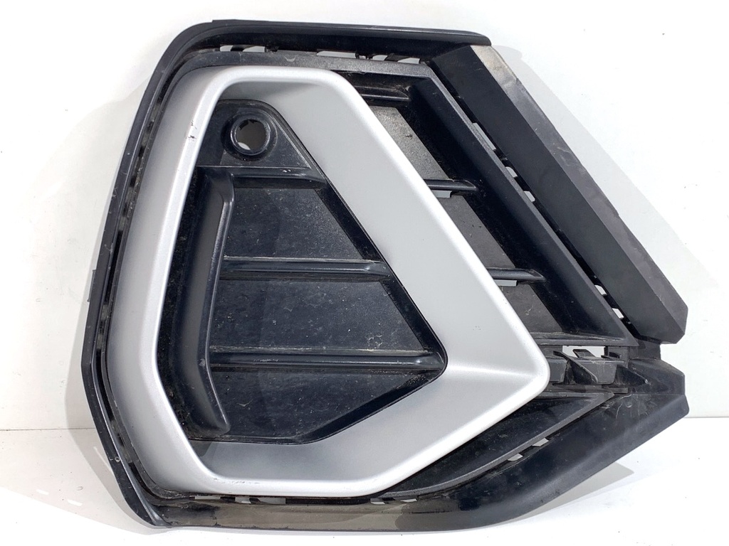 [STARK-828796] Rejilla de parachoques delantera derecha AUDI Q3 Sportback (F3N) 2019-2022