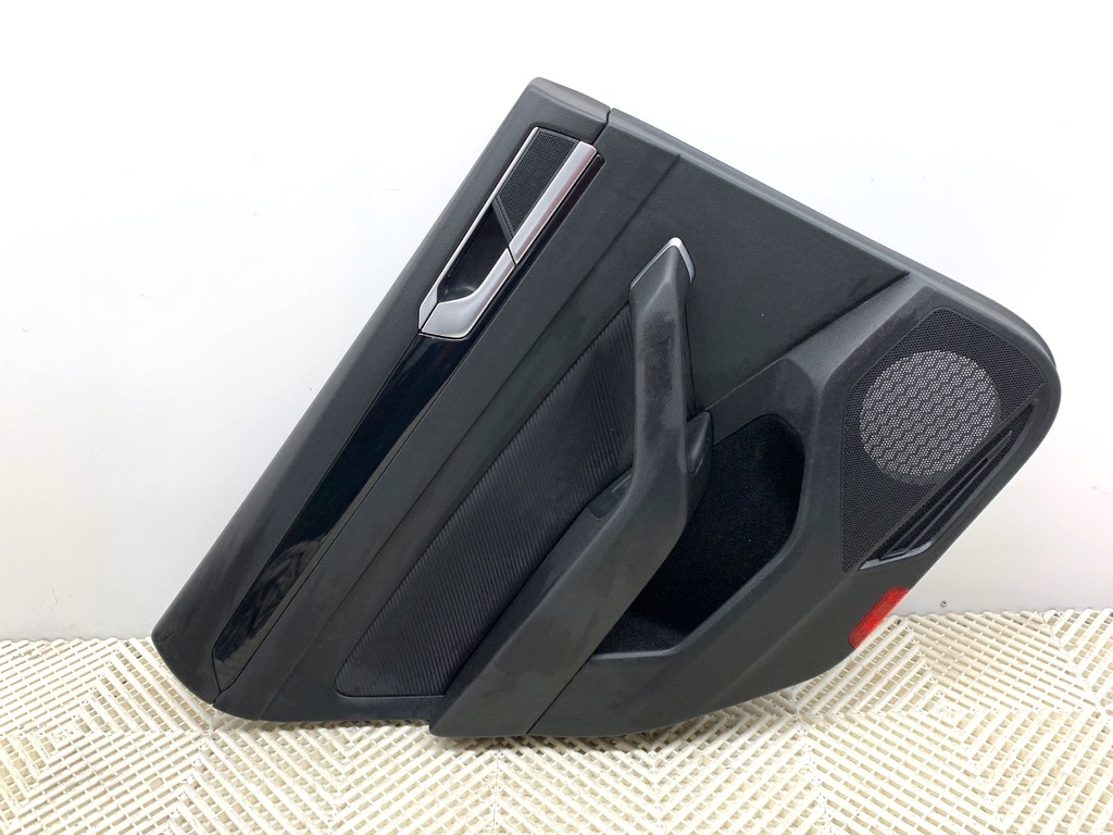 [STARK-836071] Panel de puerta trasera izquierda VW Arteon (3H7, 3H8) 2017-2022