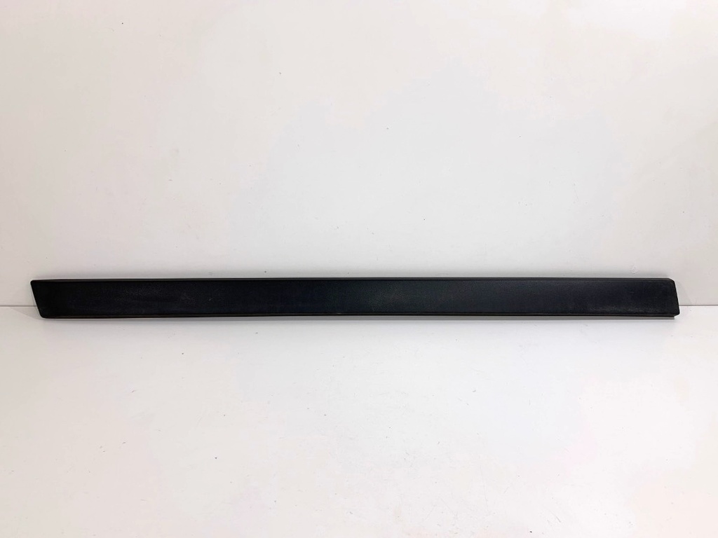 [STARK-837582] Moldura de puerta delantera izquierda PEUGEOT 2008 I (CU_) 2013-2022 1.2 THP 110 / PureTech 110