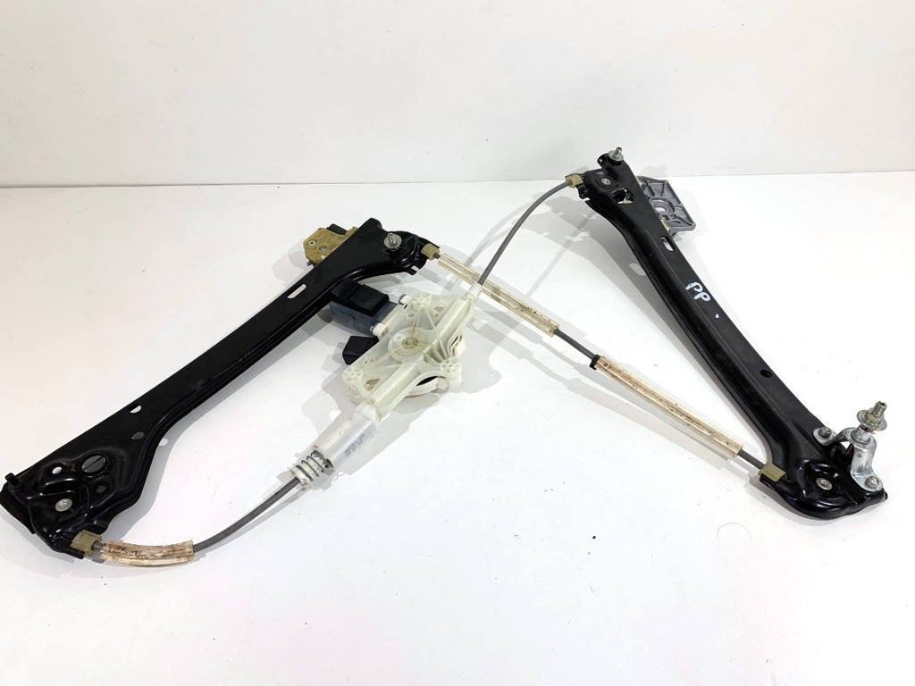 [STARK-842498] Elevador de ventana delantero derecho Mercedes-Benz CLA Coupé (C117) 2013-2019