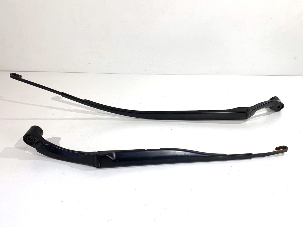[STARK-853871] Brazo limpiaparabrisas delantero INFINITI Q50 2013-2022