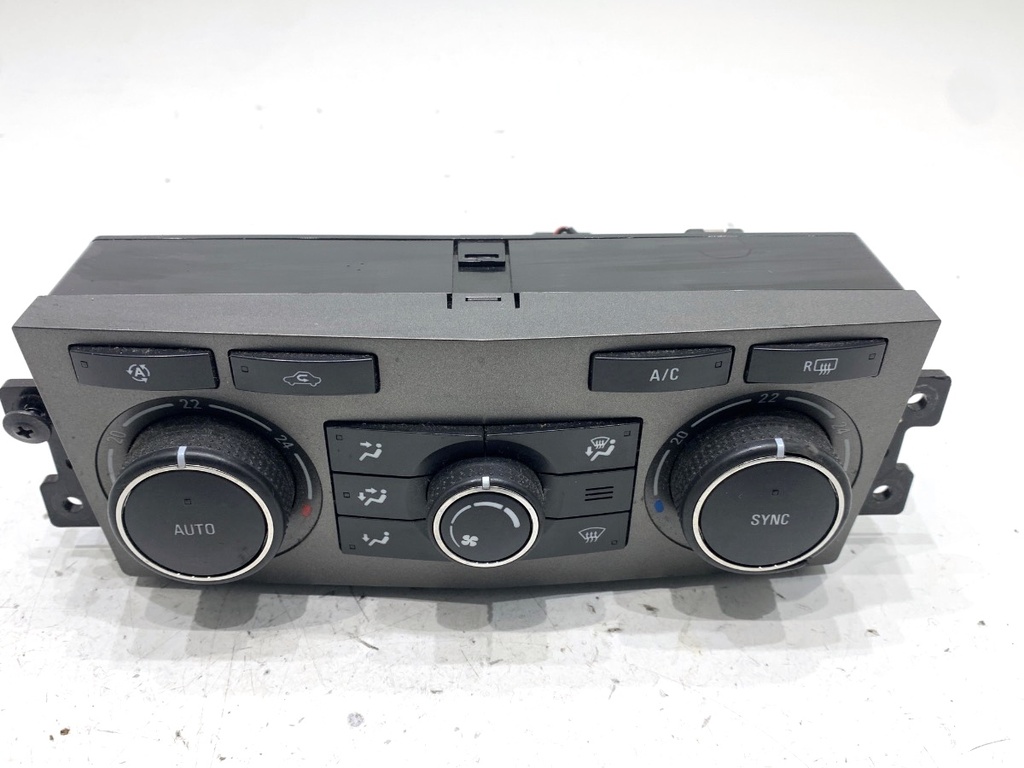 [STARK-857020] Panel de control de climatización para Opel Antara A (L07) 2.2 CDTi 4x4 135 kW 184 CV 2010-2015