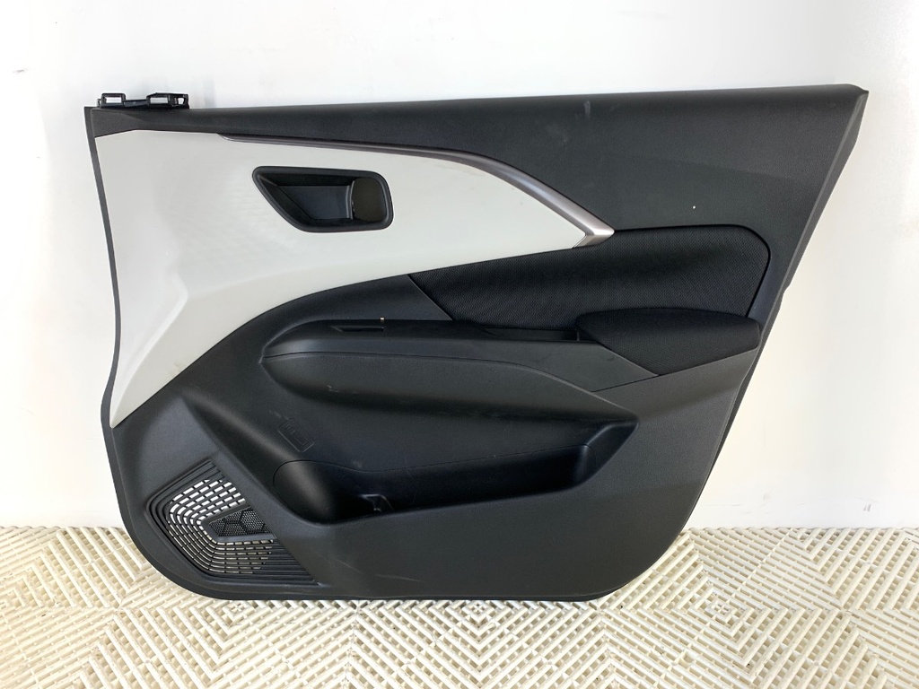 [STARK-872295] Panel de puerta delantero derecho Suzuki Swift VI (ZD_, ZC_) 2023-