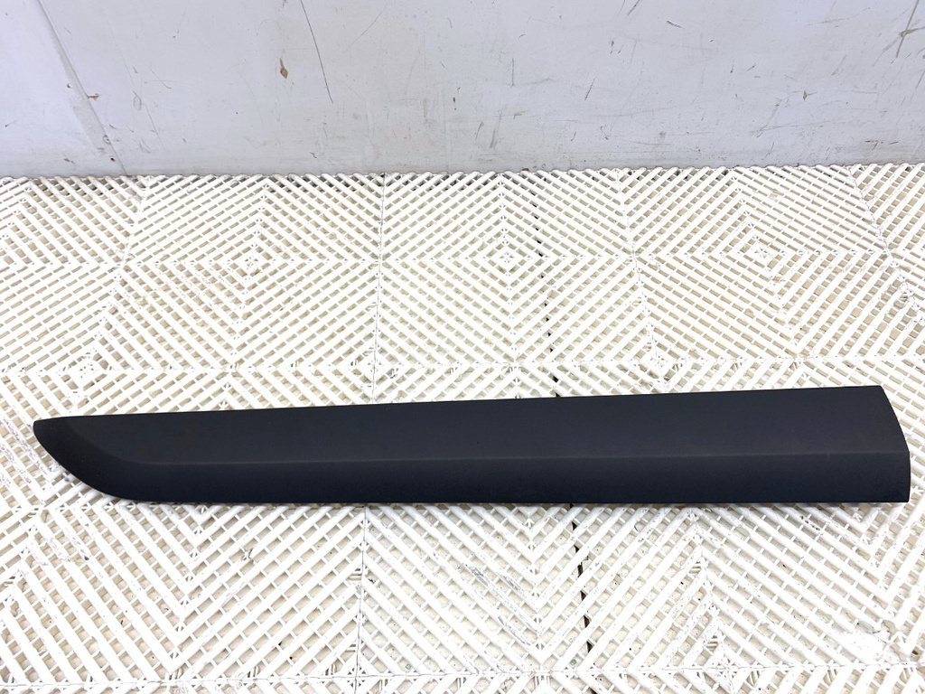 [STARK-885978] Panel de puerta delantera derecha Renault Express 1.5 Blue dCi 95 (F6AB) 2021-2022