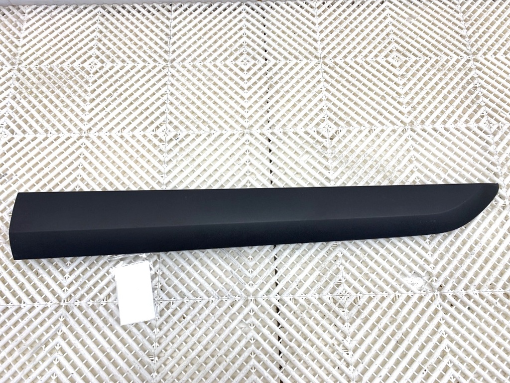 [STARK-885979] Panel de puerta delantera izquierdo RENAULT EXPRESS 2021-2022
