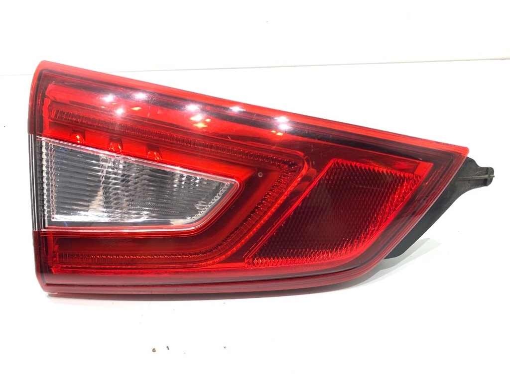 [STARK-886238] Piloto trasero izquierdo NISSAN QASHQAI II (J11, J11_) 2013-2022 1.6 DIG-T 120 kW