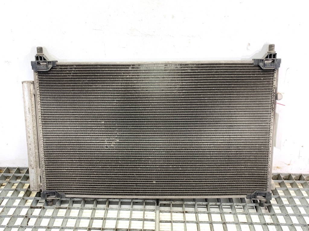 [STARK-886625] Radiador de aire acondicionado TOYOTA Auris (_E18_) 2012-2018 1.3 (NRE180_) 73 kW