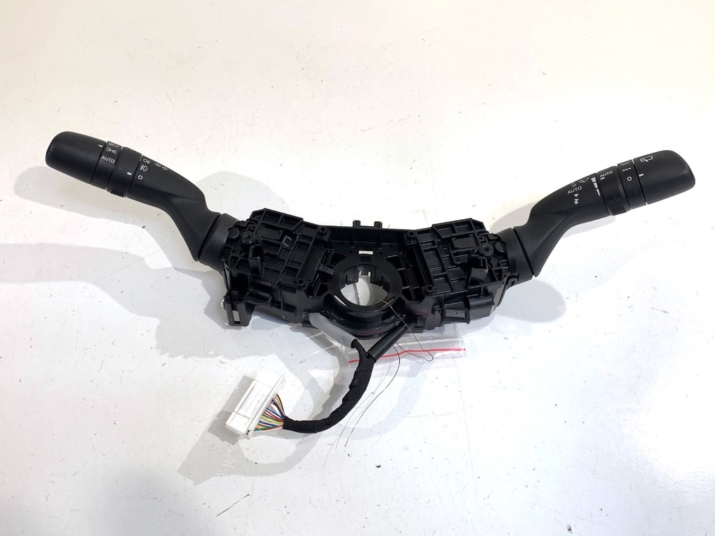 [STARK-886663] Interruptor de intermitencia TOYOTA YARIS CROSS (MXP_) 2020-2022