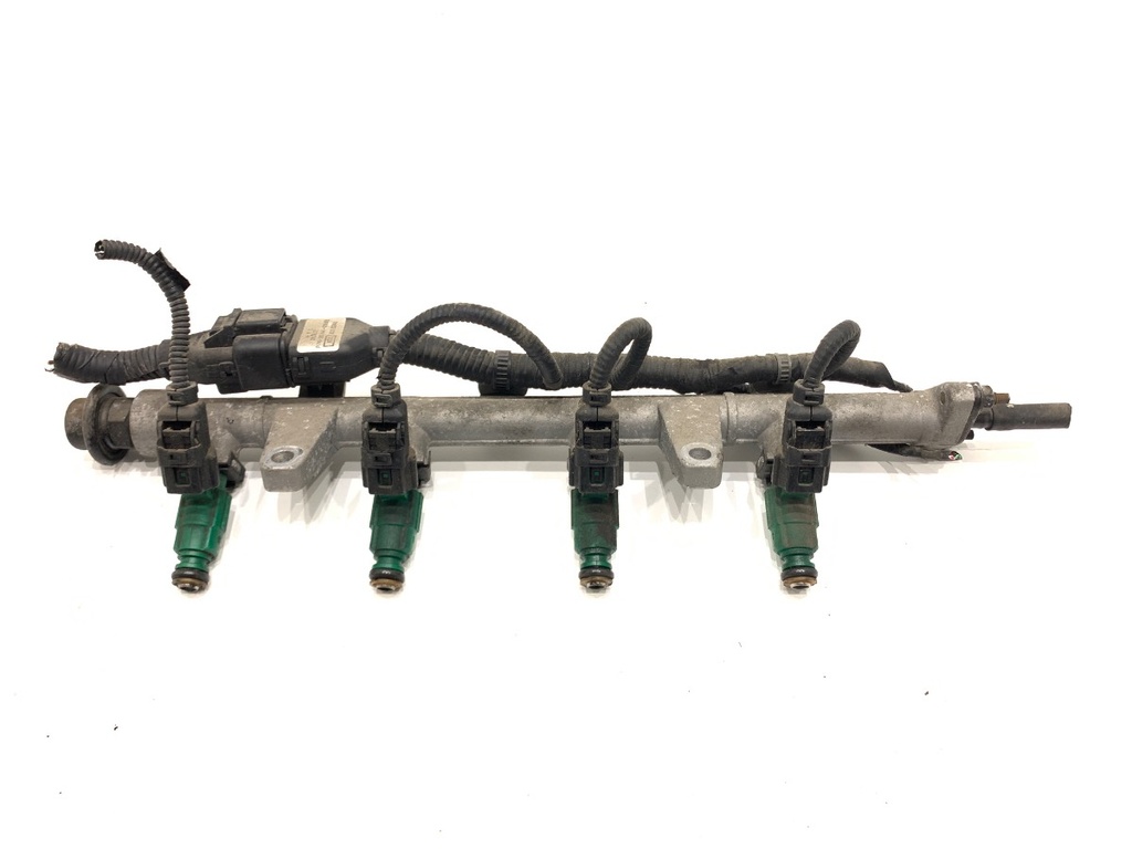 [STARK-901892] Riel de combustible KIA RIO II (JB) 1.4 16V 71 kW 35310-37150