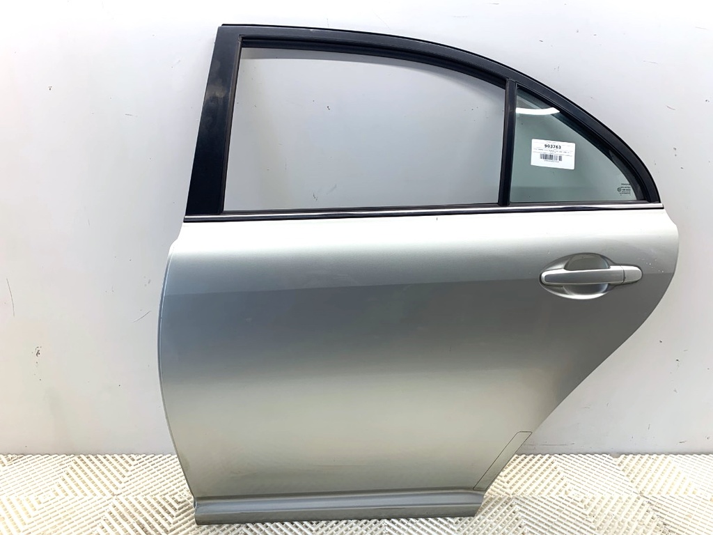 [STARK-903763] Puerta trasera izquierda Toyota Avensis (_T25_) 2003-2008