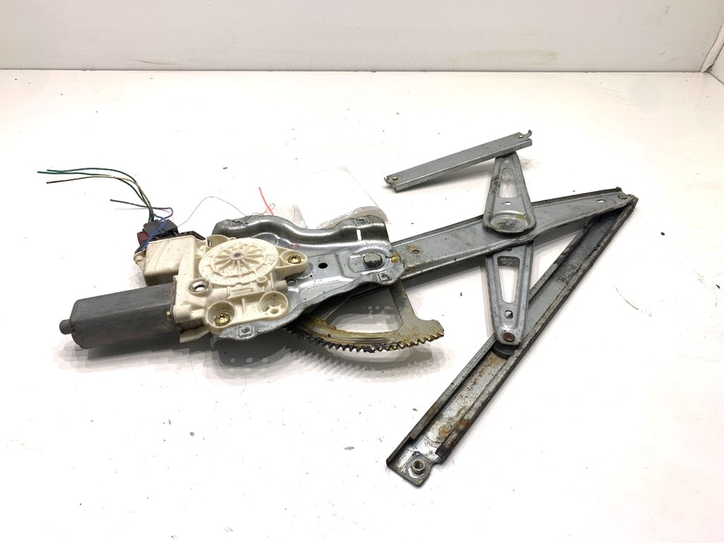 [STARK-904619] Elevalunas delantero izquierdo Toyota Avensis (_T25_) 2003-2008