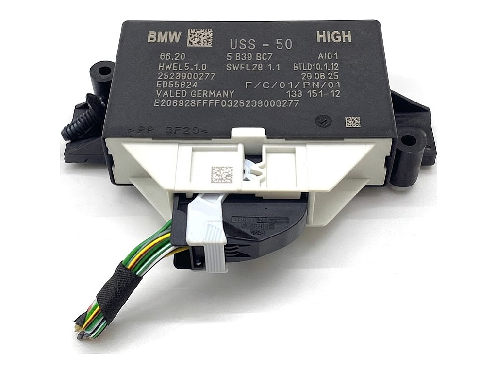 [STARK-912323] Módulo PDC BMW 1 (F70) 2024-
