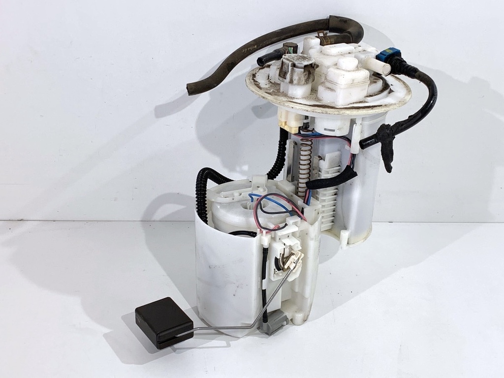 [STARK-913090] Bomba de combustible Toyota Avensis Kombi (_T27_) 1.8 (ZRT271_) 2009-2018