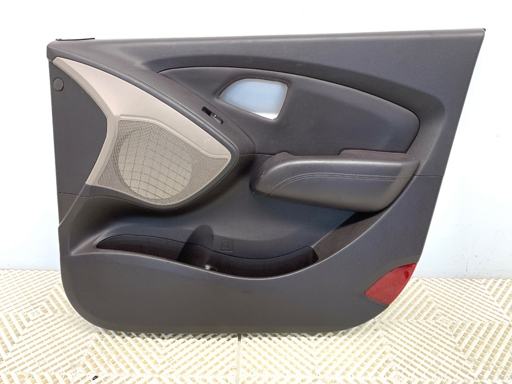[STARK-914868] Panel de puerta delantero derecho Hyundai ix35 (LM, EL, ELH) 2009-2022