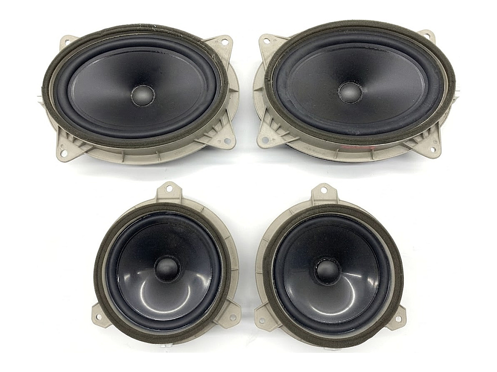 [STARK-920418] Altavoz LEXUS CT (ZWA10_) 200h 2010-2022