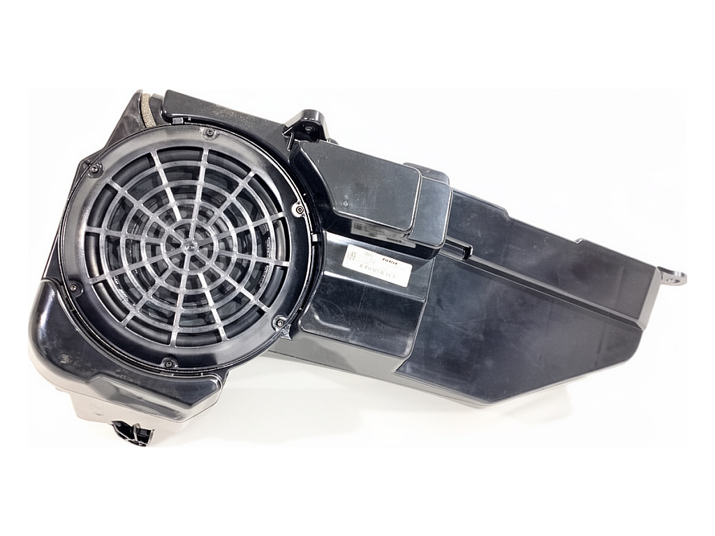 [STARK-931221] Subwoofer AUDI A6 C7 Avant (4G5, 4GD) 2011-2018