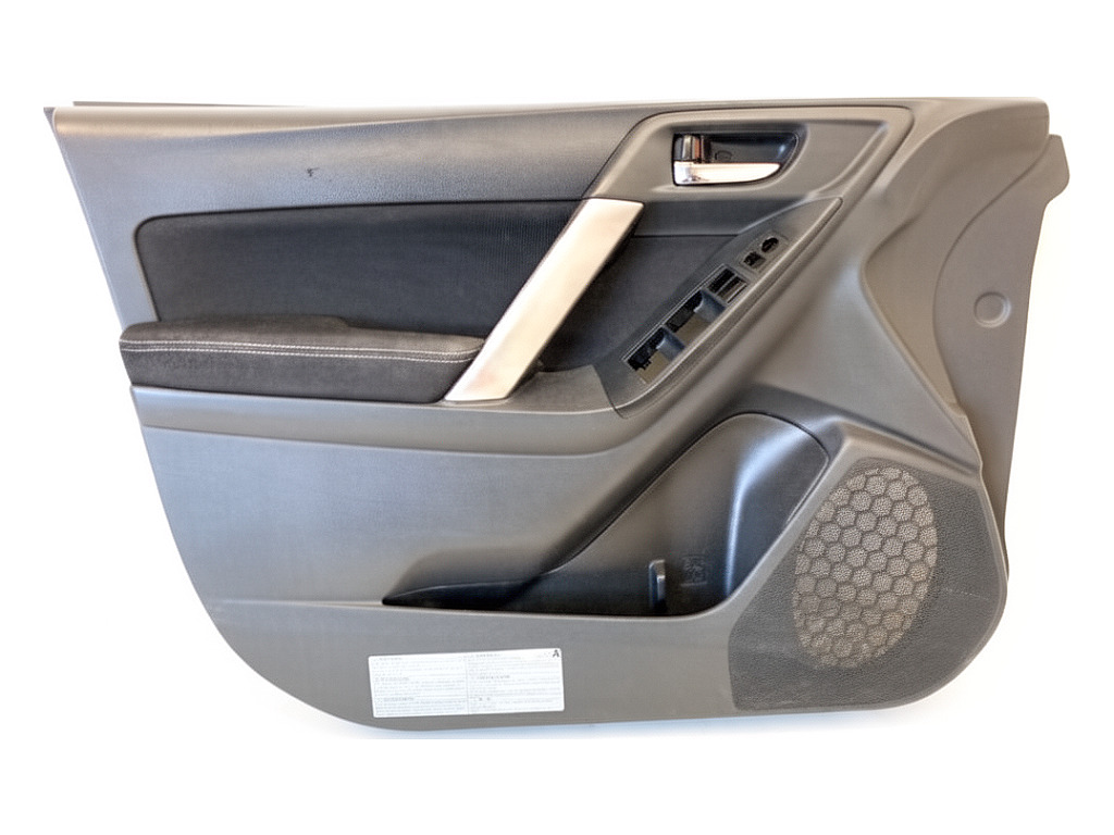 [STARK-932128] Panel de puerta delantero izquierdo Subaru Forester (SJ_) 2012-2022