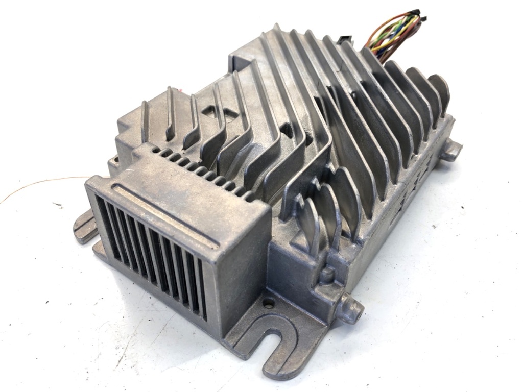 [STARK-887837] Amplificador BMW X5 (G05, F95) 2018-2022