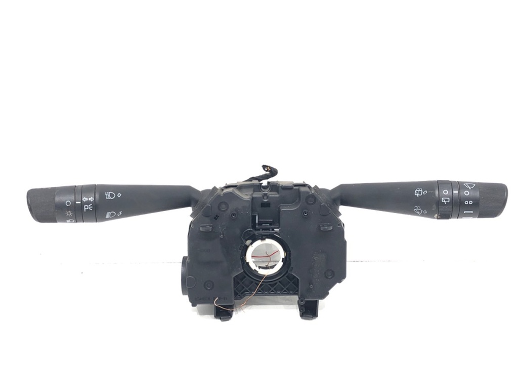 [STARK-668767] Combinado de luces FIAT QUBO (225_) 1.4 57 kW 2009-2022
