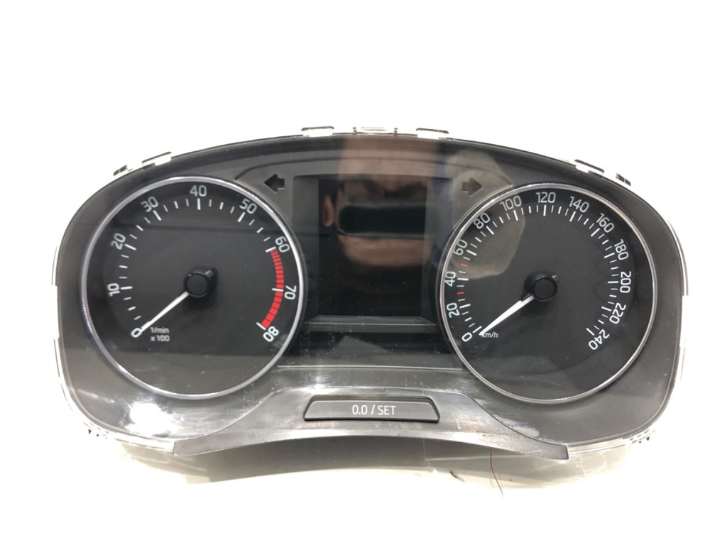 [STARK-675437] Cuentakilómetros SKODA RAPID (NH3, NK3, NK6) 2012-2022 1.2 TSI 66 kW 5JA920700A