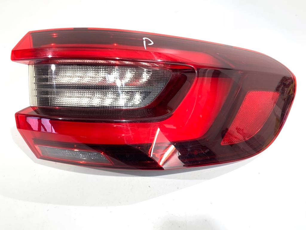 [STARK-887884] Piloto trasero derecho BMW X5 (G05, F95) 2018-