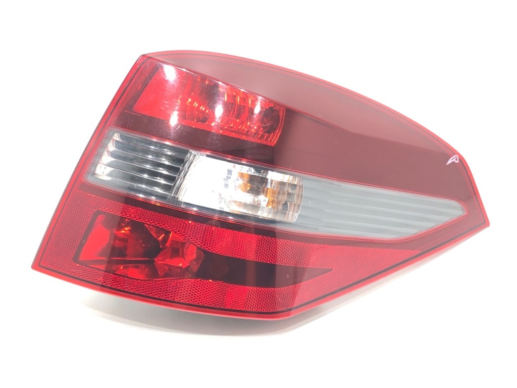 [STARK-710243] Piloto trasero derecho Renault Laguna III Grandtour 2.0 dCi 150 CV 2007-2015