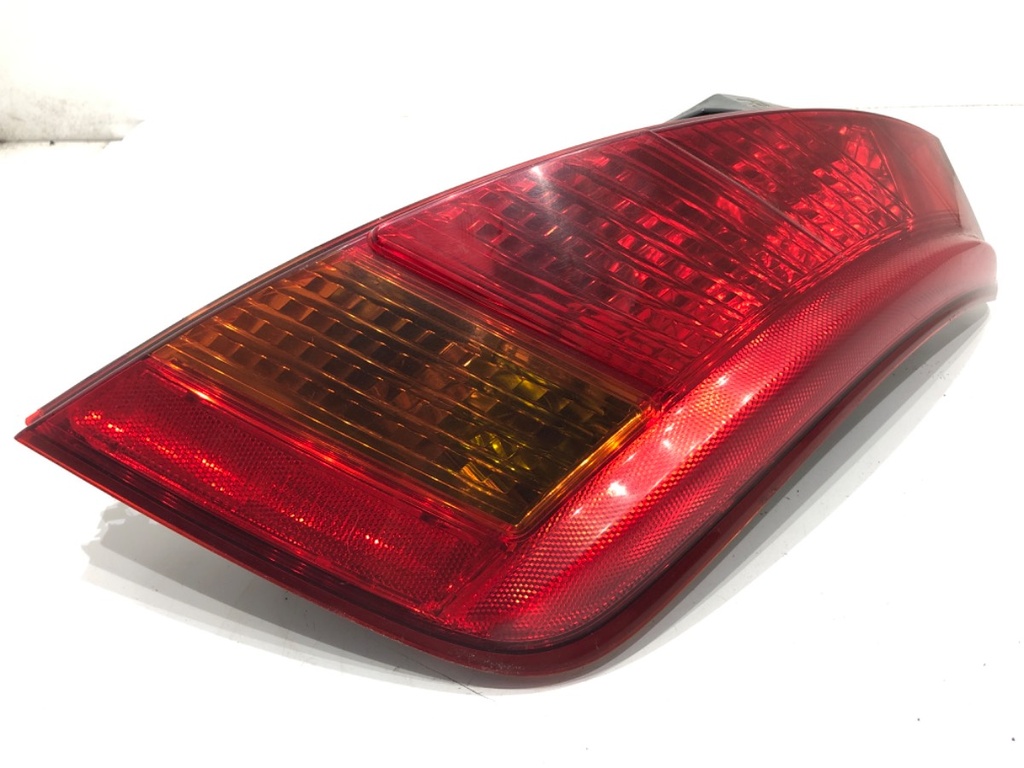 [STARK-750183] Piloto trasero derecho NISSAN MURANO I (Z50) 2002-2009