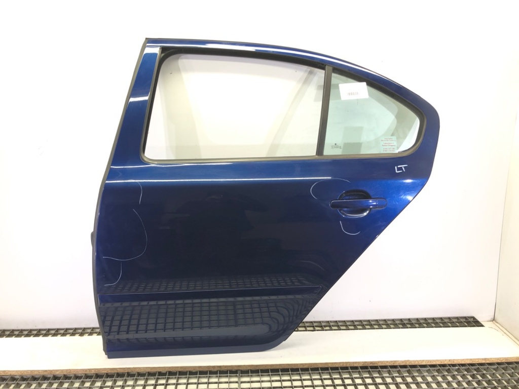 [STARK-558574] Puerta trasera izquierda SKODA Octavia II (1Z3) 2004-2013
