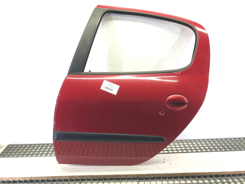 [STARK-571872] Puerta trasera izquierda PEUGEOT 206 liftback (2A/C) 1998-2012