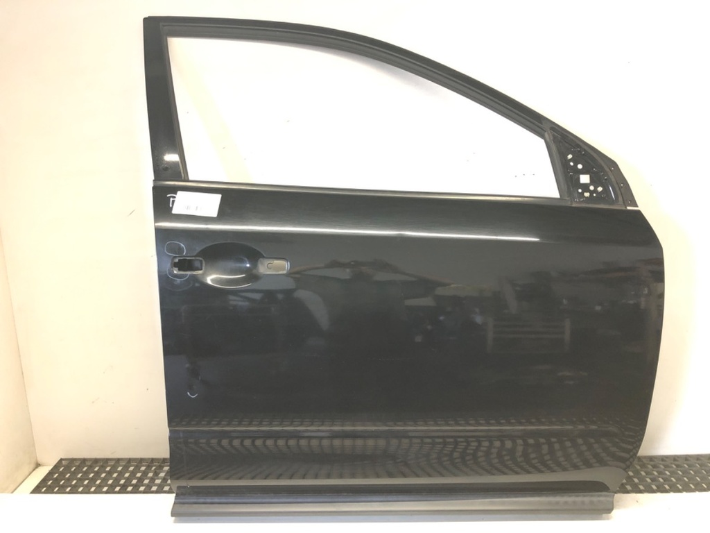 [STARK-615672] Puerta delantera derecha Nissan Murano I (Z50) 2002-2009