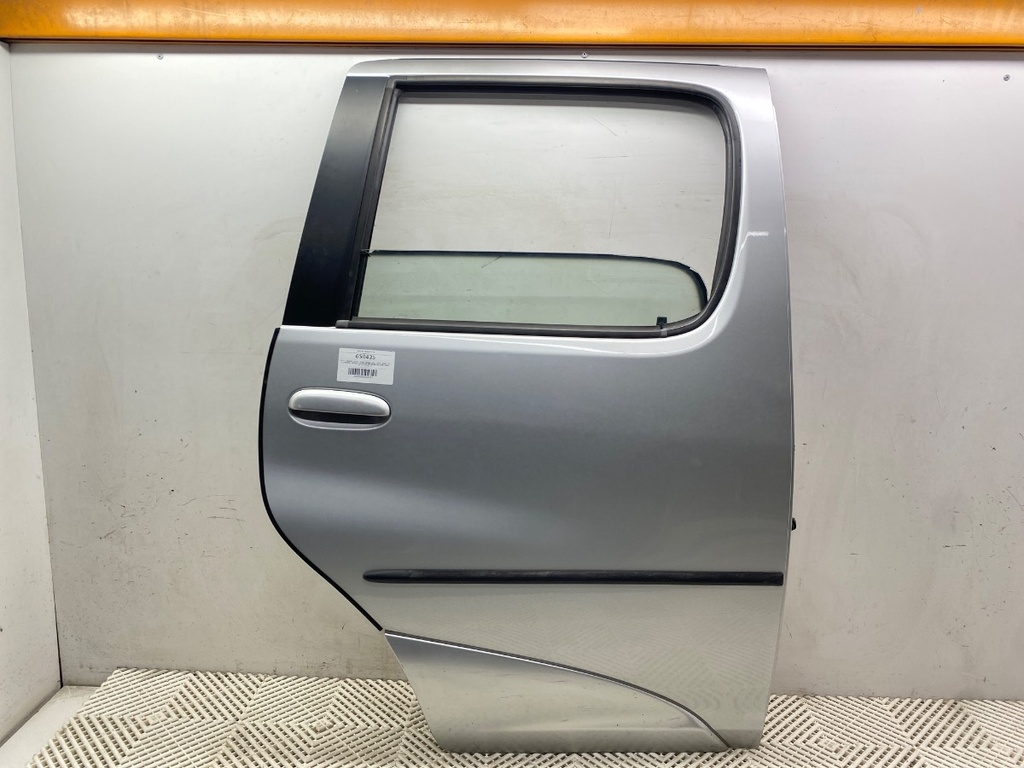 [STARK-650435] Puerta trasera derecha Toyota Yaris Verso (_P2_) 1999-2005