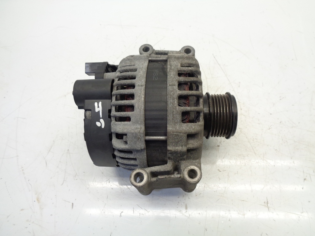 [MTD-366310] Alternador para Audi Q5 8R 2.0 TFSI Quattro Gasolina CNCD CNC 06H903018J 150A