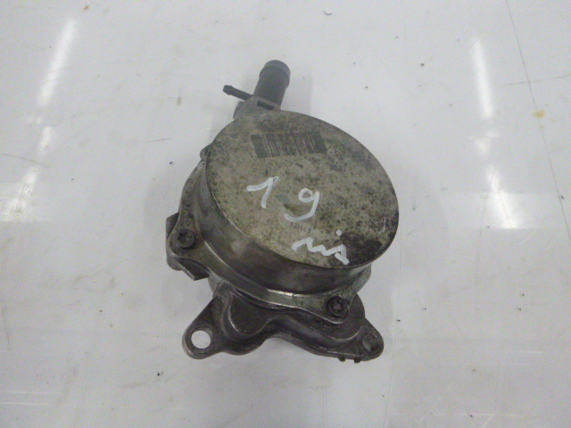 [MTD-116225] Bomba de vacío Renault Nissan Opel Master III 2.3 dCi M9T870