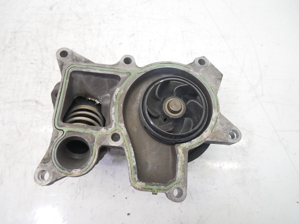 [MTD-412646] Bomba de agua BMW 118d 2.0 N47D20A 031065143