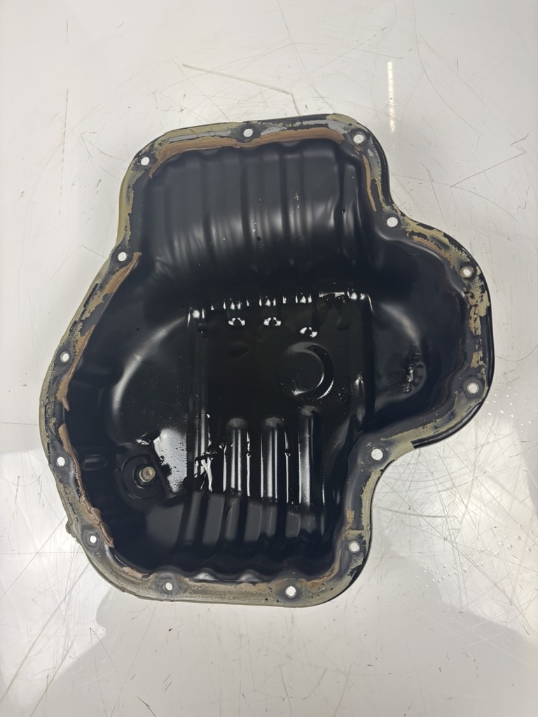 [MTD-439305] Cárter de aceite inferior Toyota Rav4 MK2 2.0 4WD 1AZ-FE 1AZ 1210128050