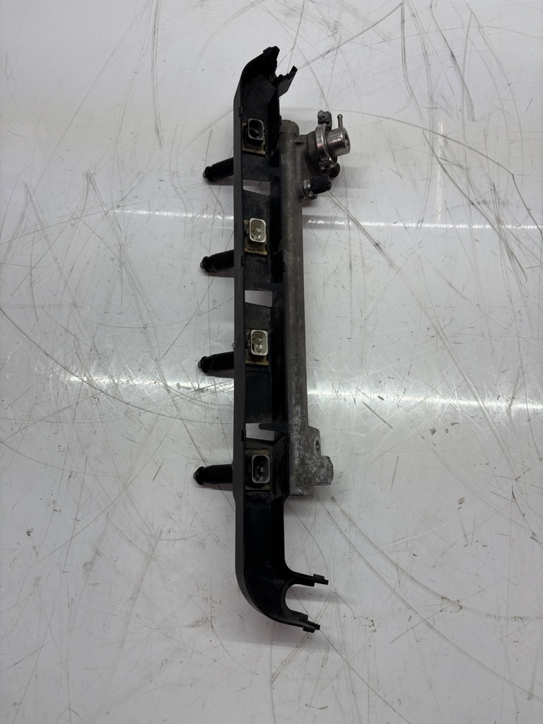 [MTD-496276] Riel de inyectores Opel Speedster 2.0 Turbo Z20LET 90411551