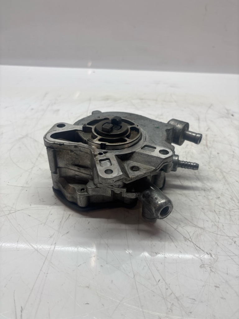 [MTD-496975] Bomba de vacío VW Touareg 7LA 7L6 7L7 5.0 V10 TDI AYH 07Z145209B
