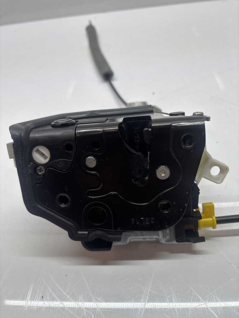 [MTD-498799] Pestillo de cerradura Audi A5 8TA 2.0 TDI 140 kW 190 CV CNH CNHA