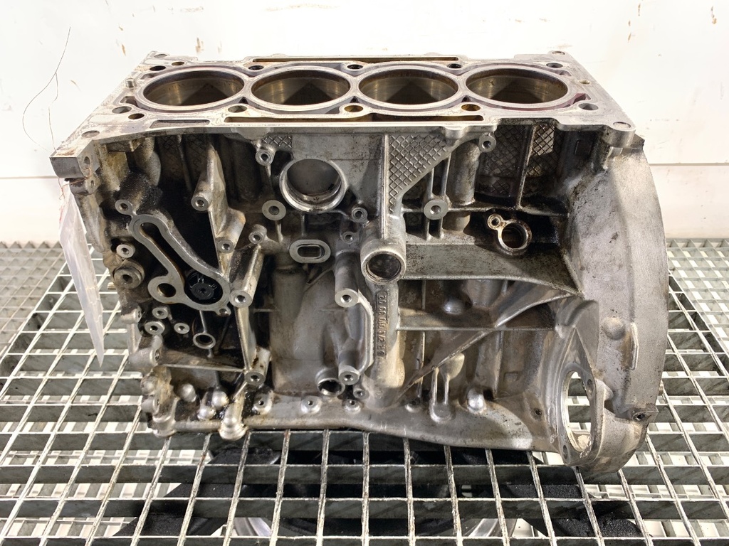 [STARK-891700] Bloque motor MERCEDES-BENZ Clase E (W212) 2009-2016 E 200 NGT 115 kW 156 CV